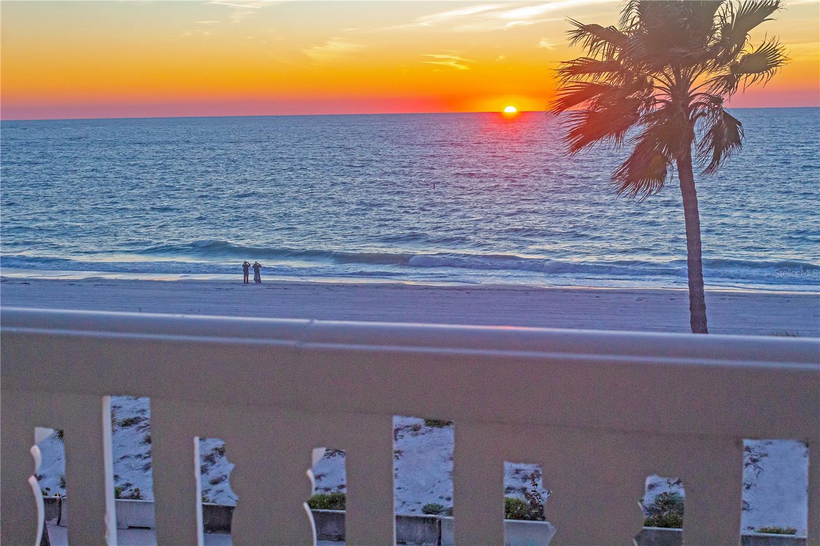 403 Gulf Way, FL