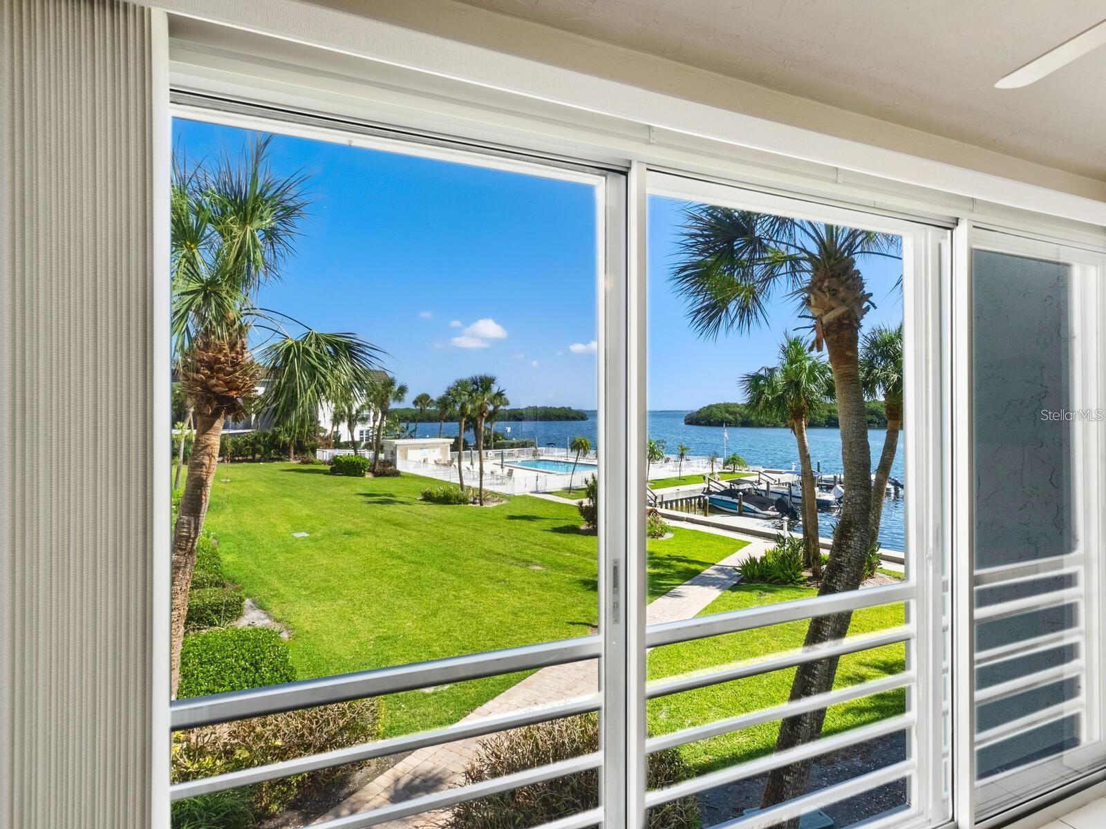 600 Sutton Place, FL