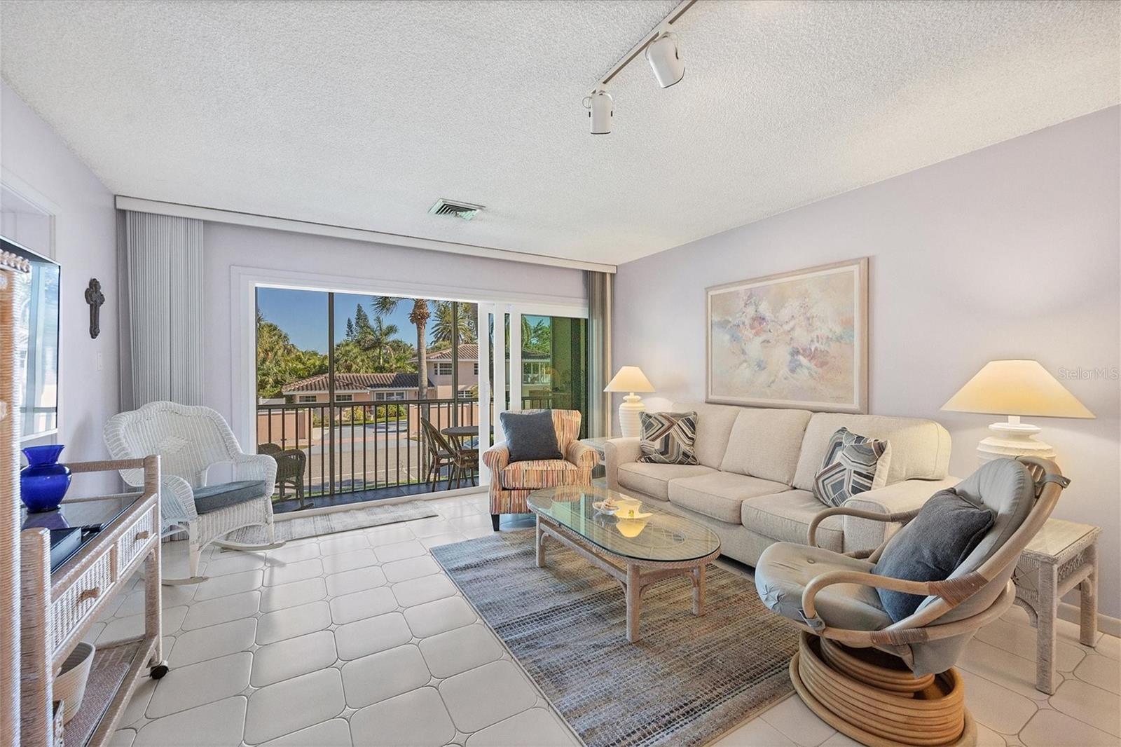 500 Washington Drive, FL