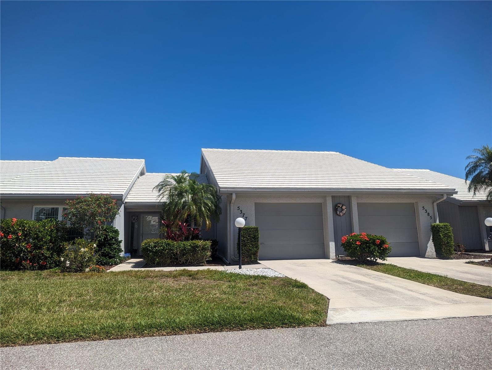 5377 Crestlake Boulevard, FL