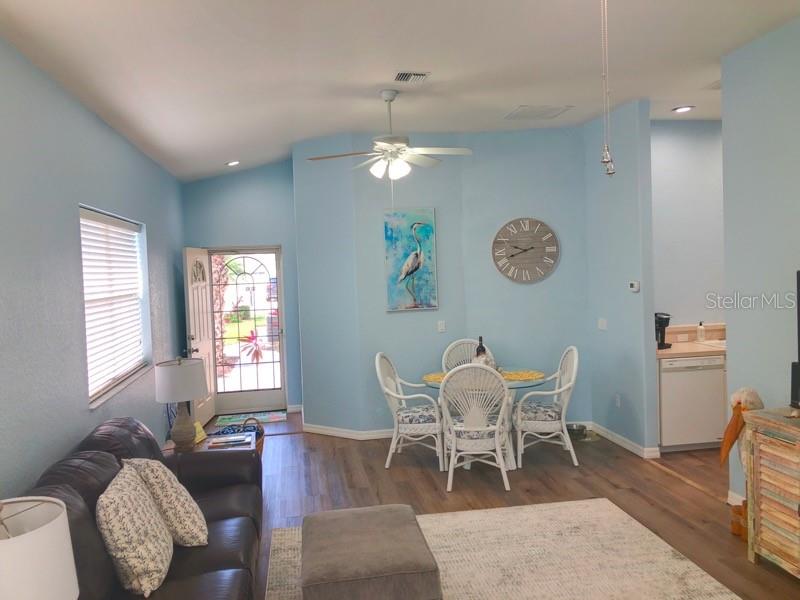 1211 Hot Springs Point, FL