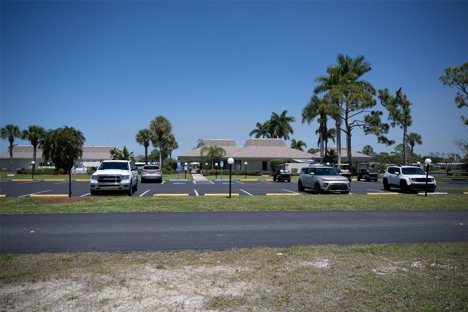 307 Robalo, FL