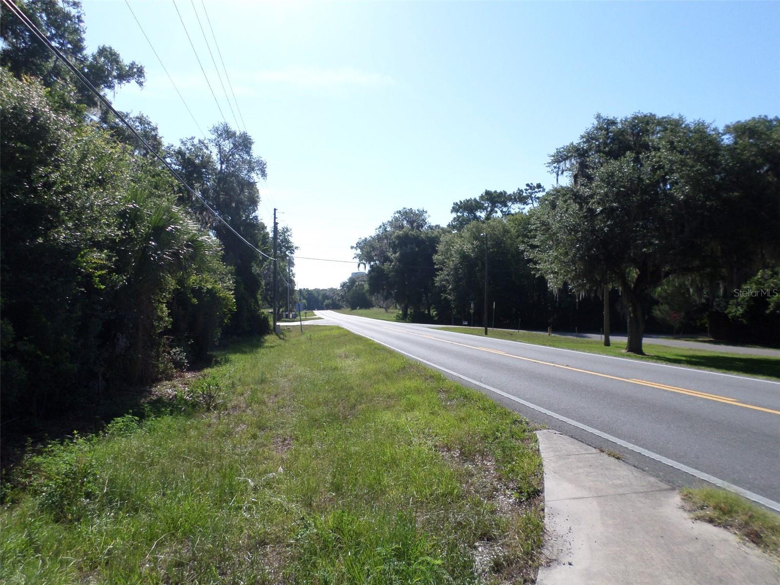 00 W. Highway 40, FL