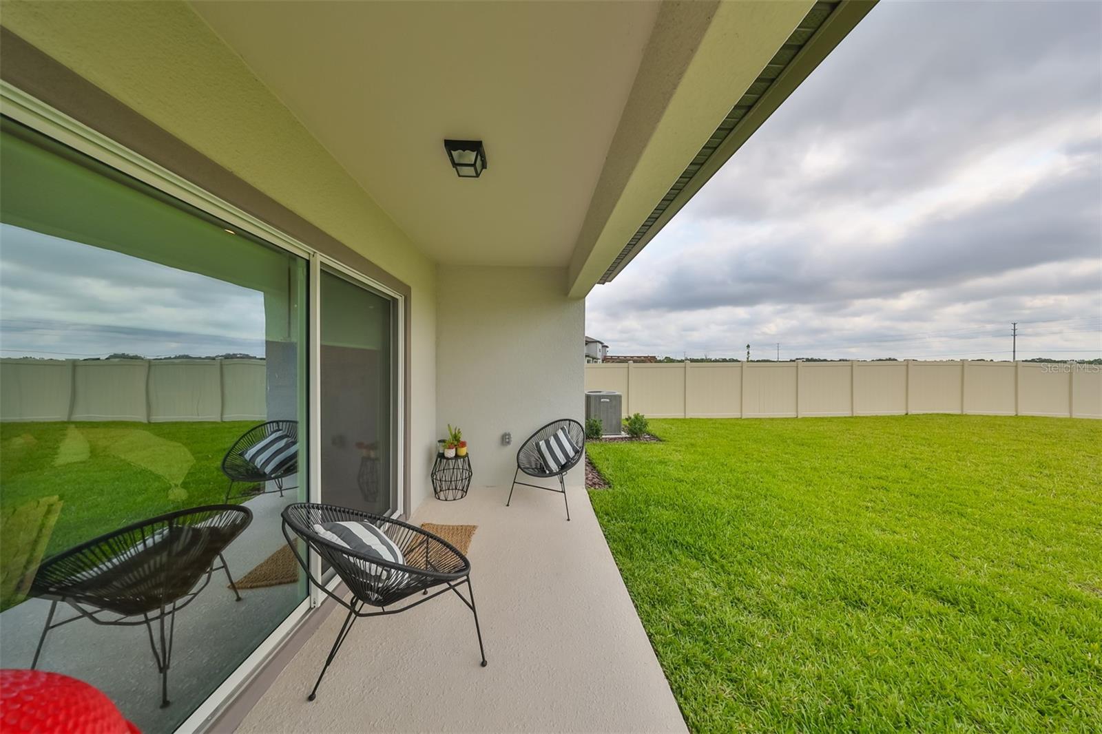 9018 Rally Spring Loop, FL