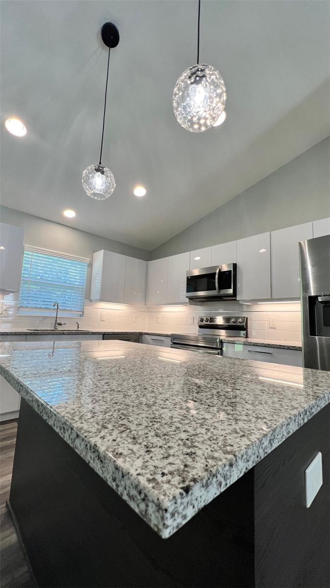 Tbd Bay Place, FL