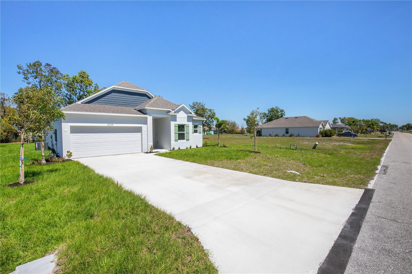 25134 Doredo Drive, FL