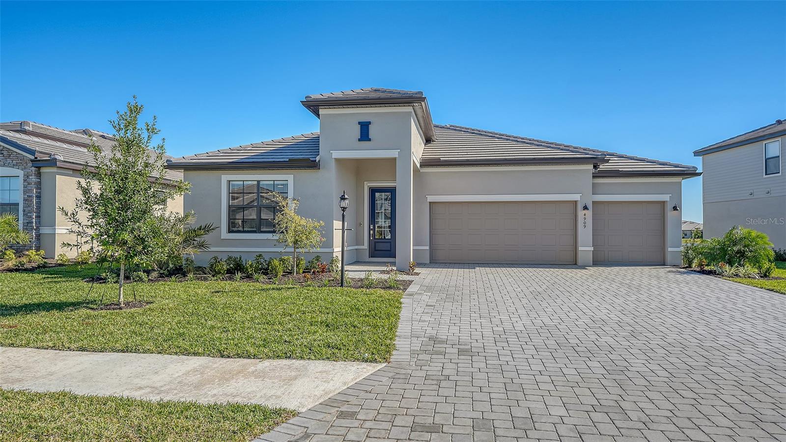 4909 Oyster Pearl Street, FL