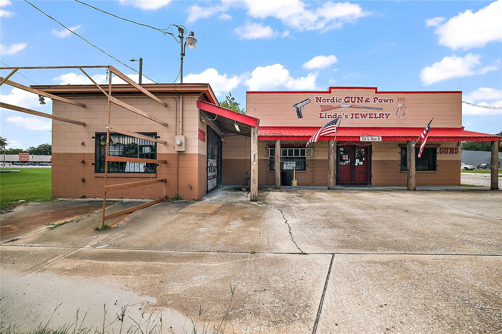 324 Main Street, FL