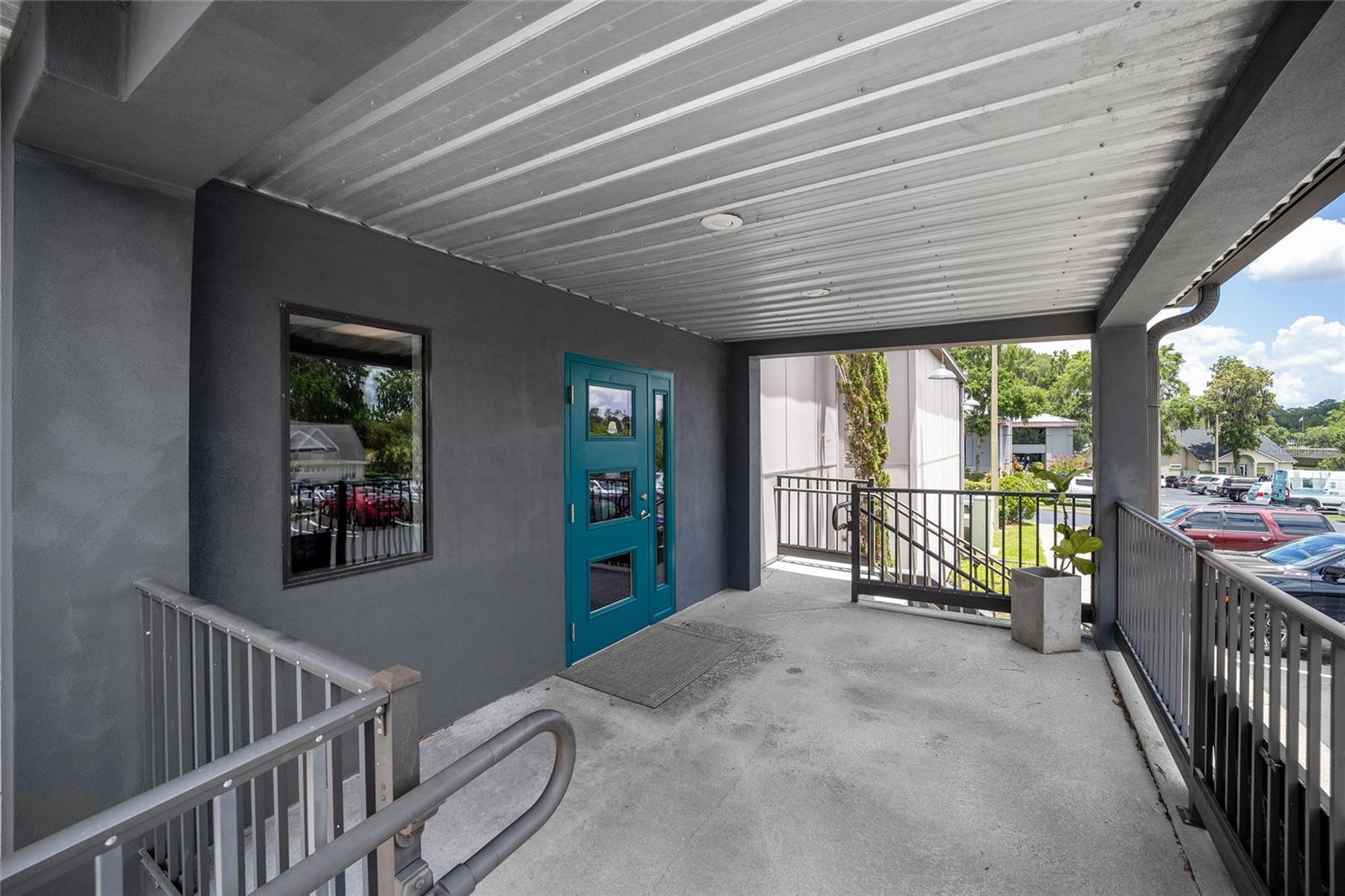 2300 17th Street, FL