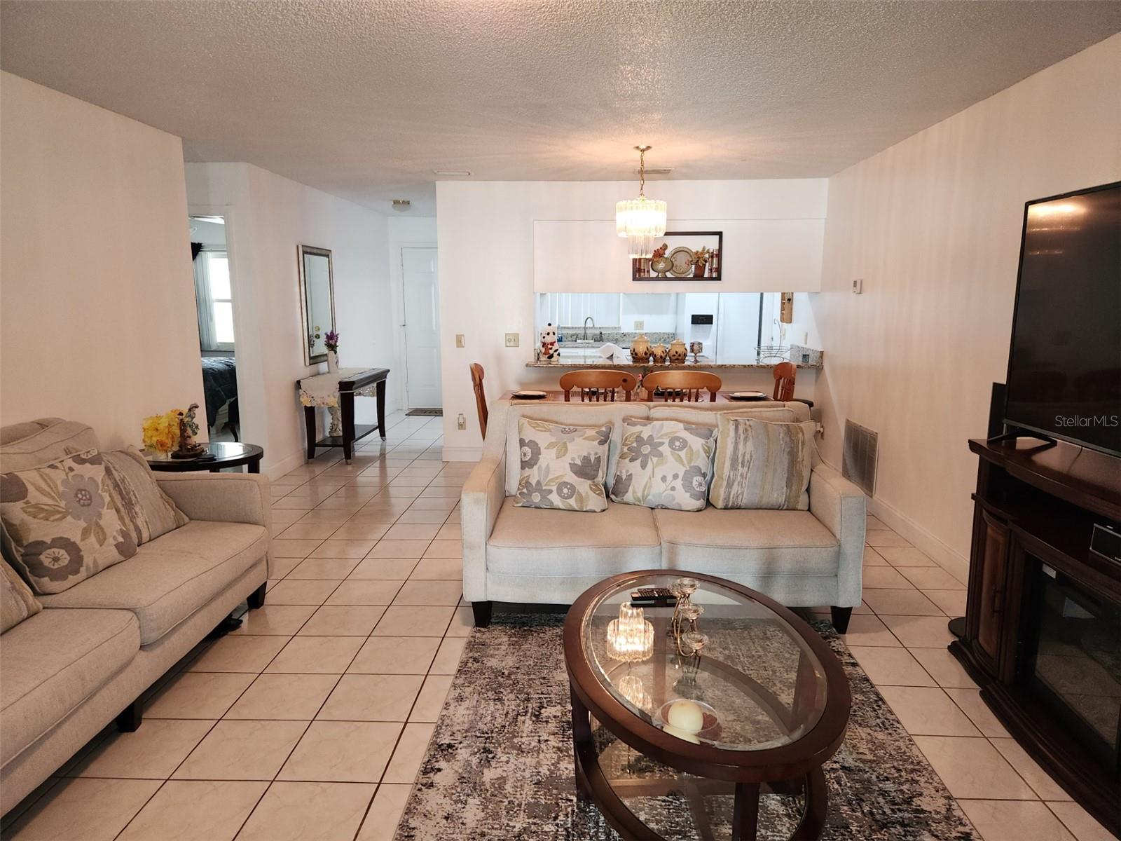 2518 Bowmer Drive, FL