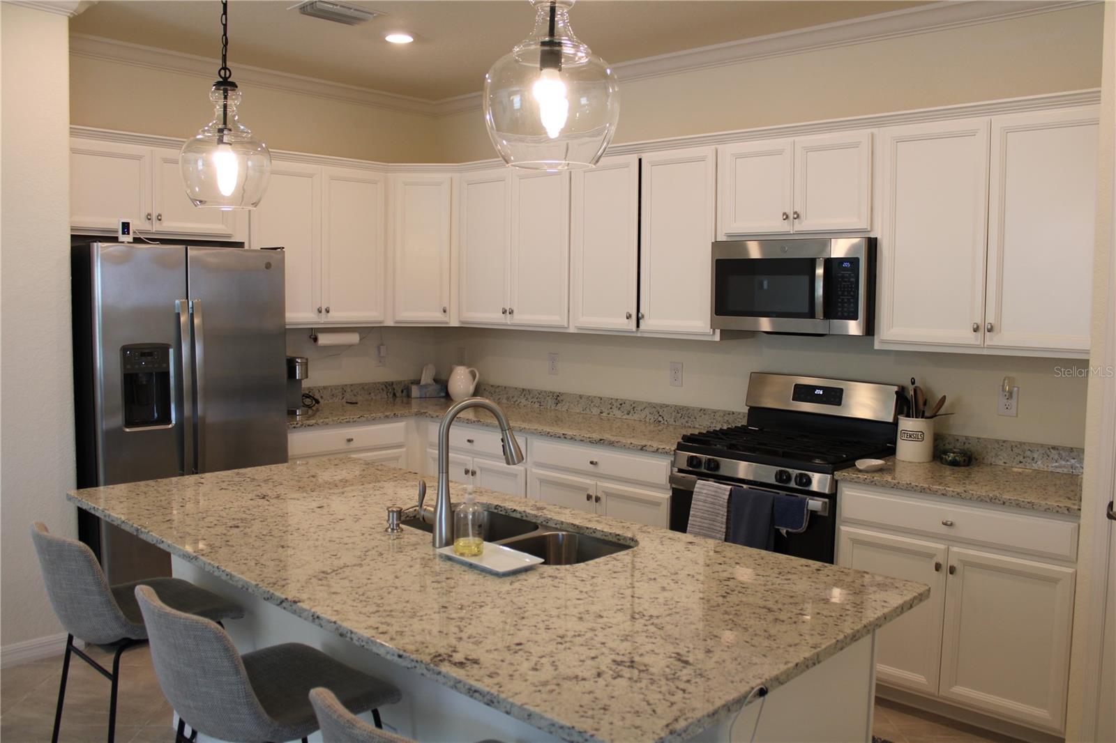 6647 Clairborne Lane, FL