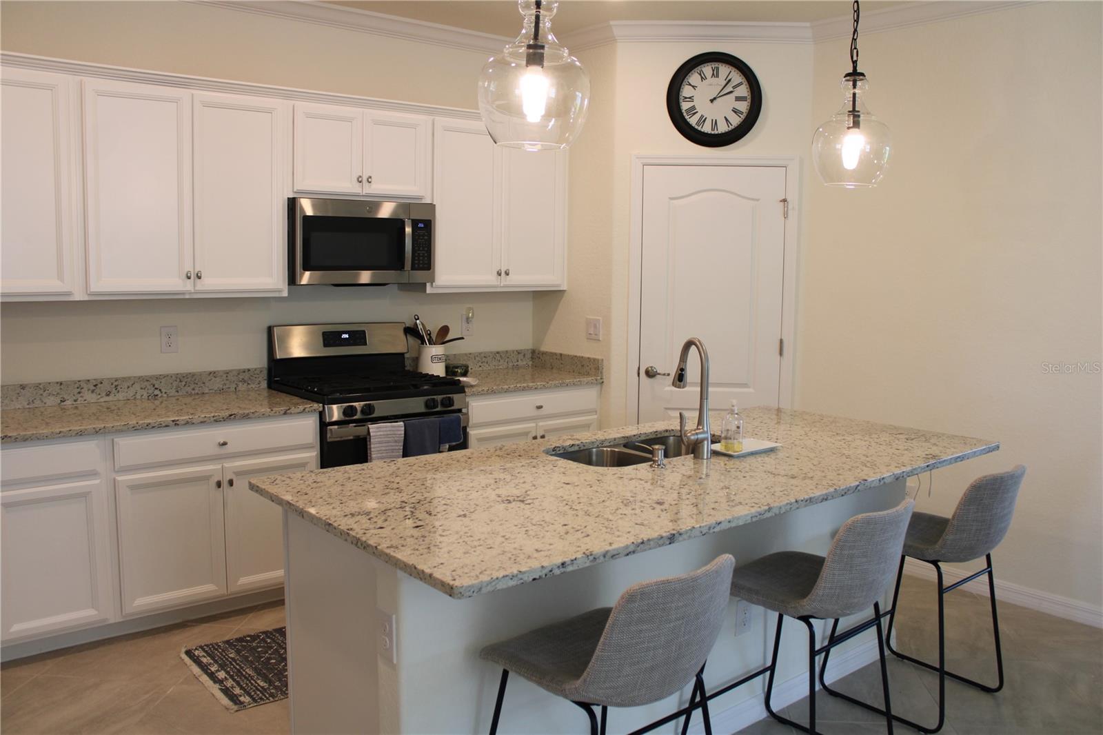 6647 Clairborne Lane, FL