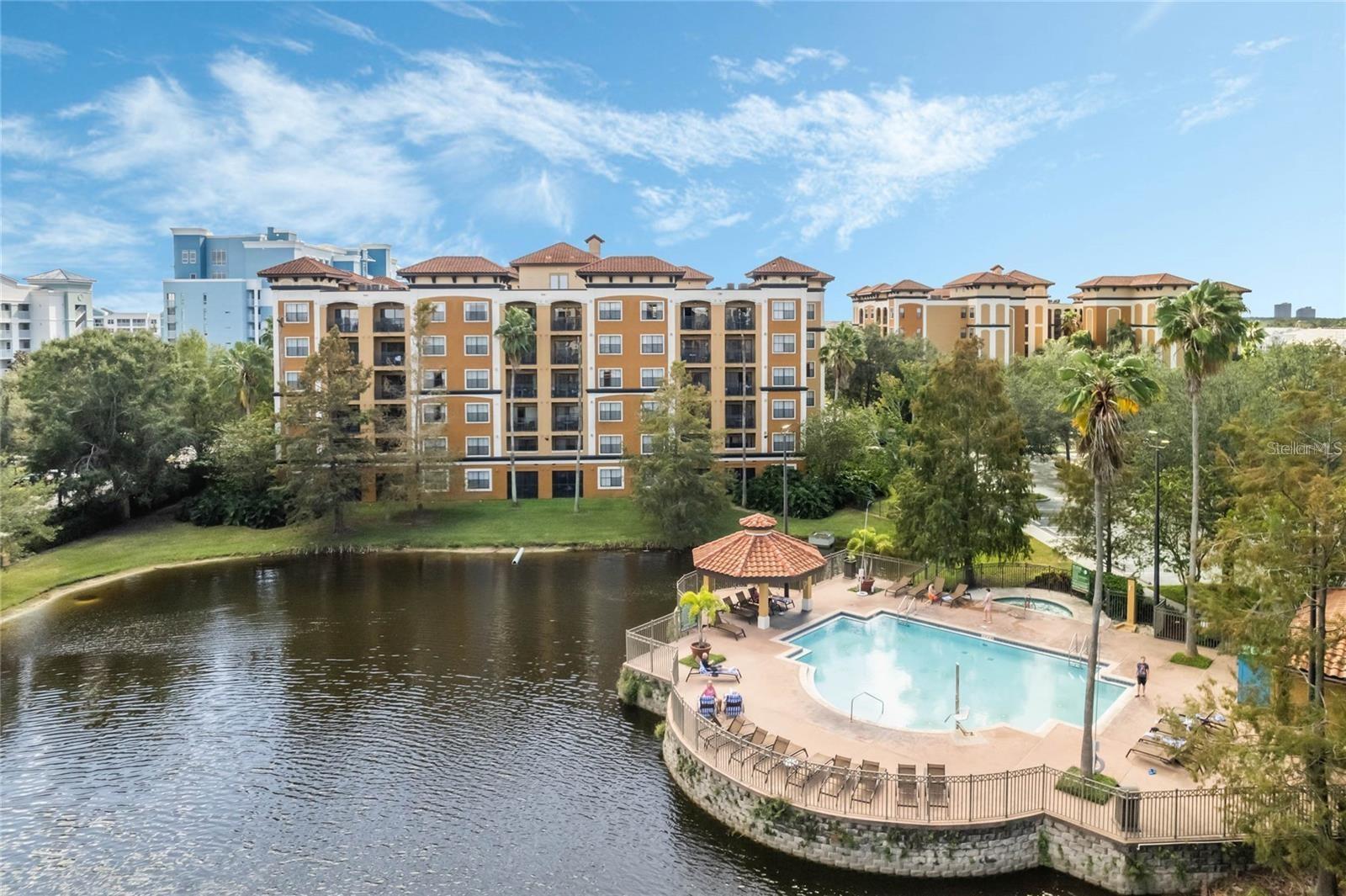 12538 Floridays Resort Dr, FL
