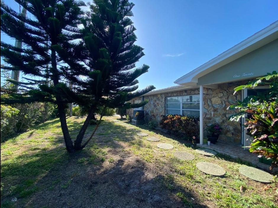 120 Causeway Boulevard, FL