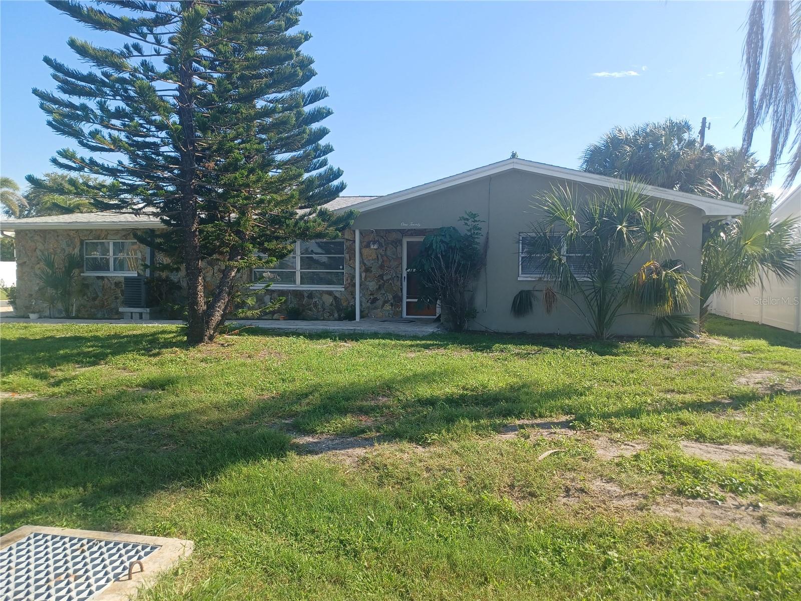 120 Causeway Boulevard, FL