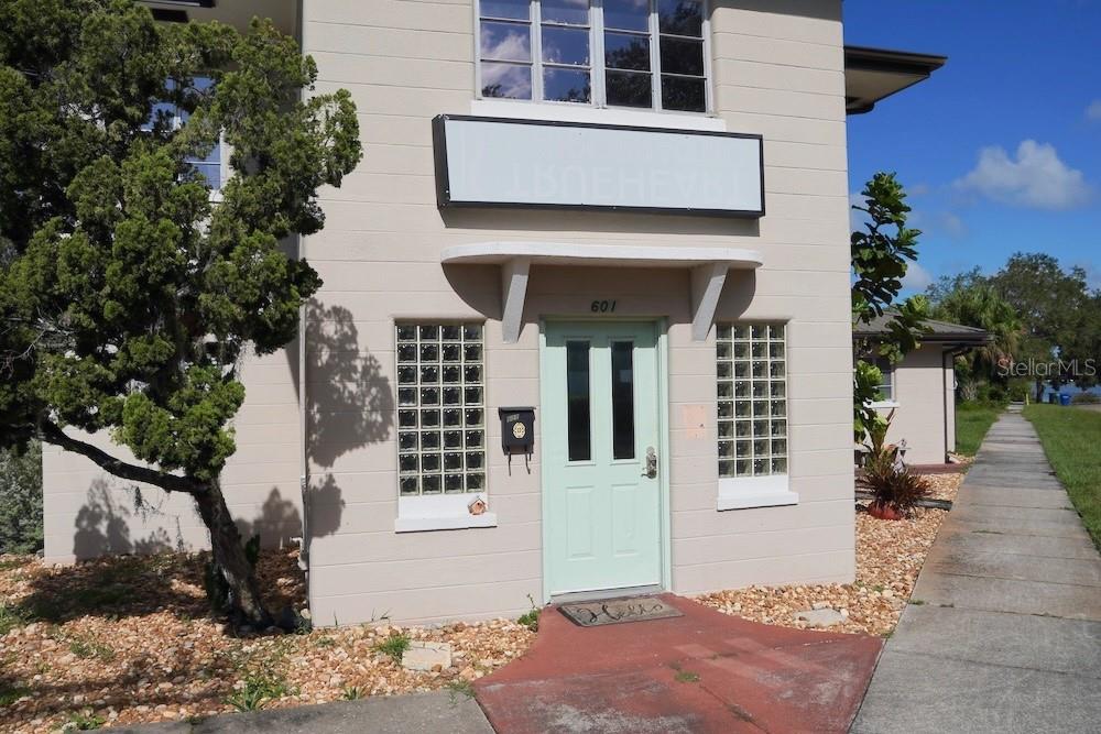 600 Avenue B, FL