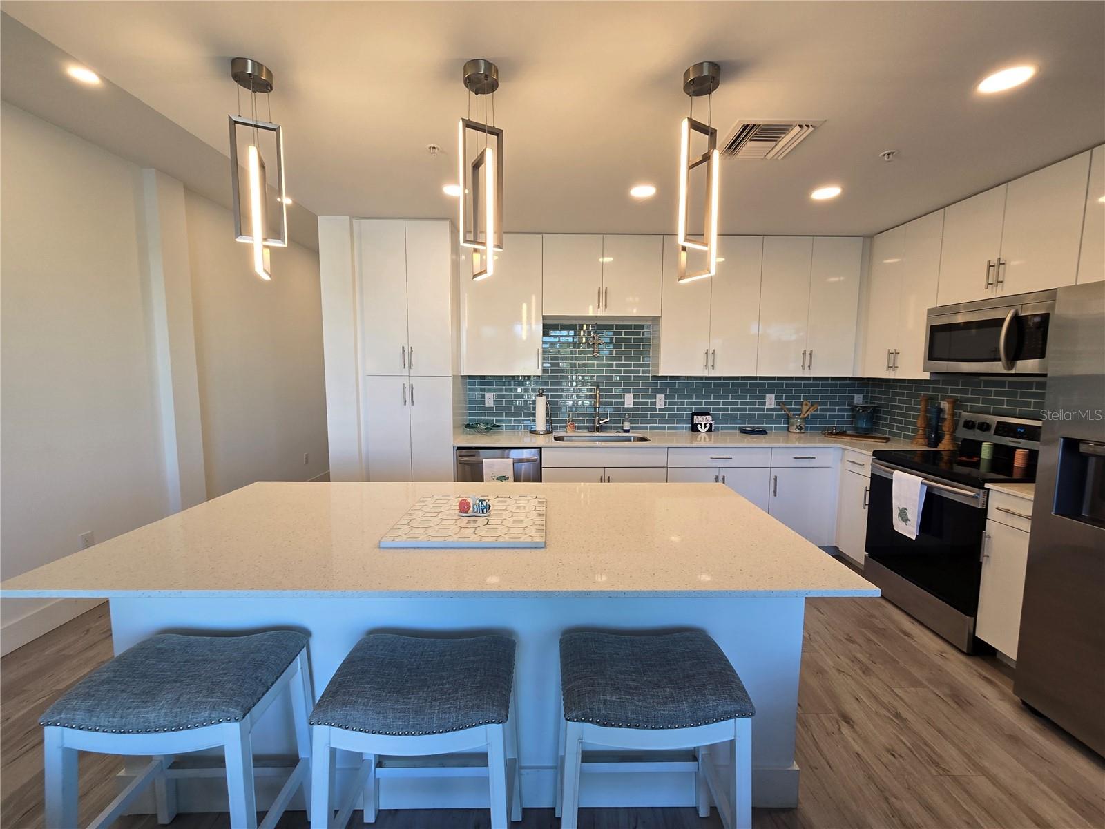 1709 Tamiami Trail, FL