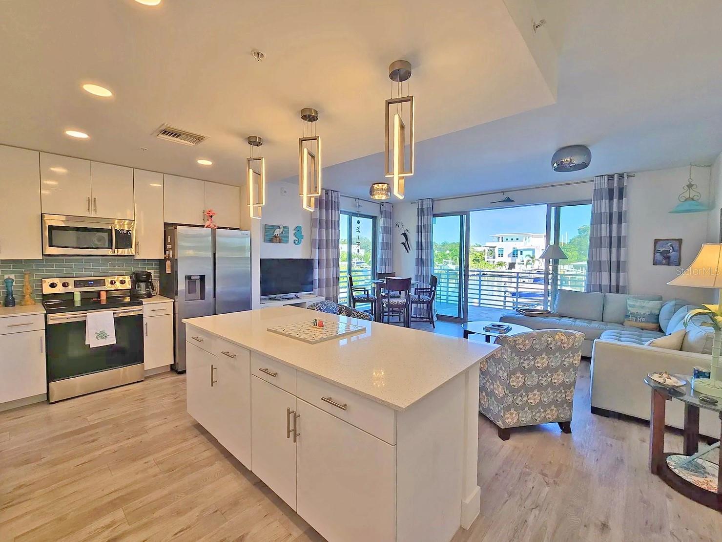 1709 Tamiami Trail, FL