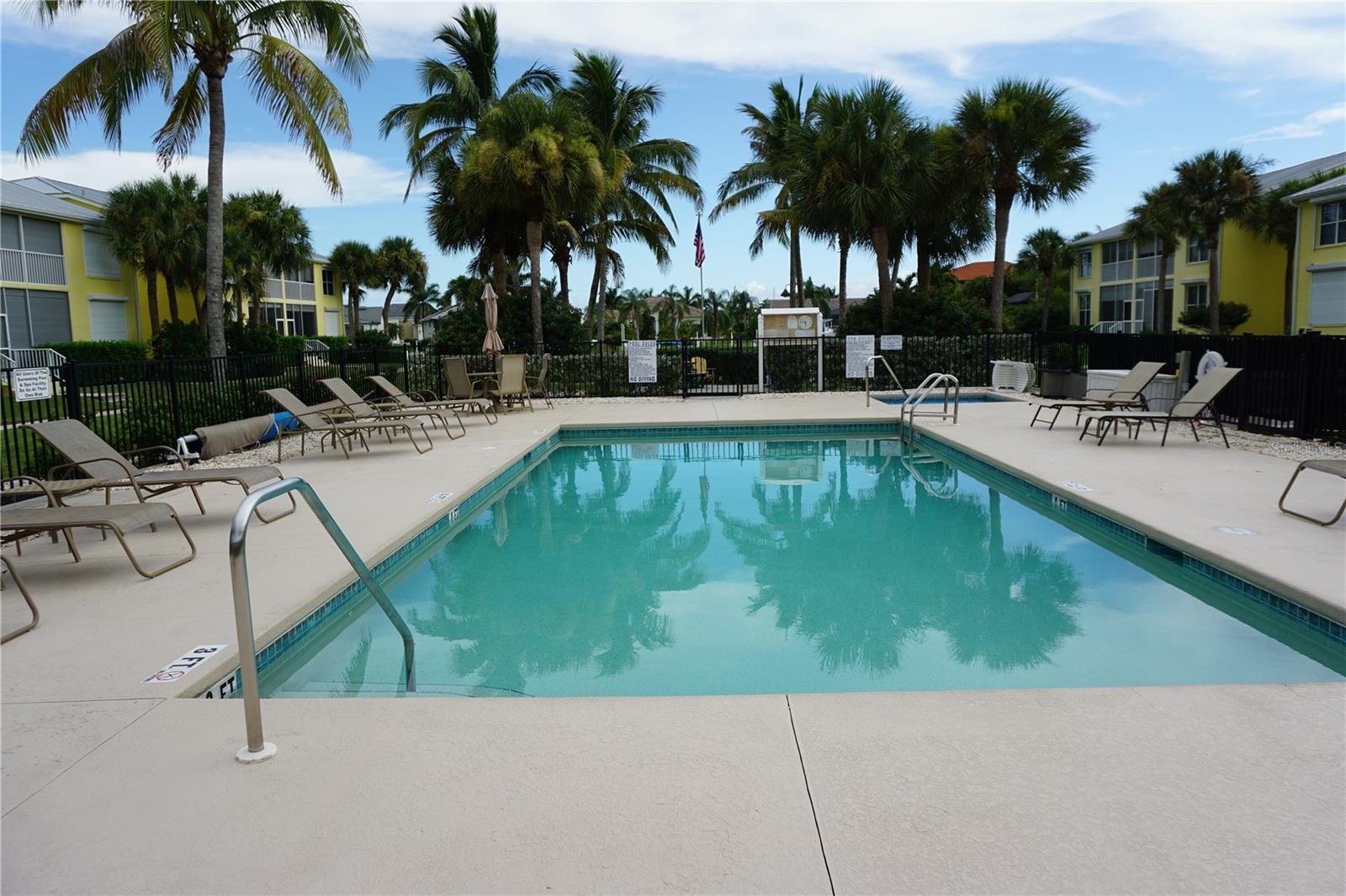 2000 Bal Harbor Boulevard, FL