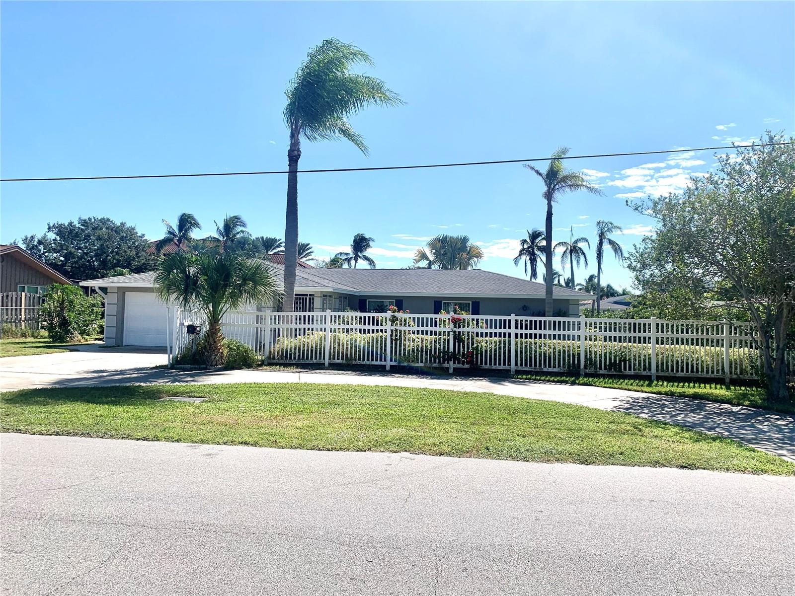 1714 Meadowood Street, FL