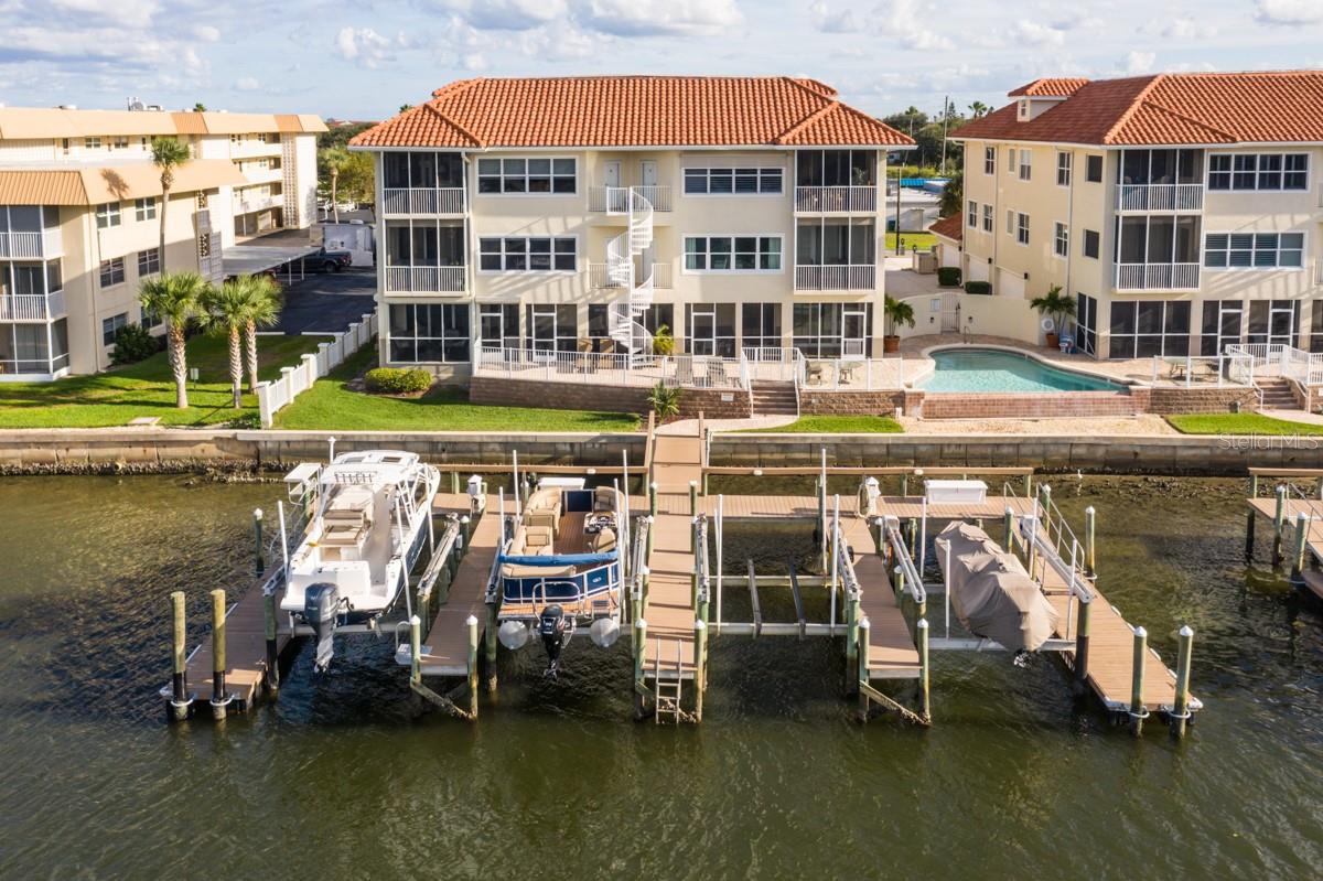 273 Middle Way, FL