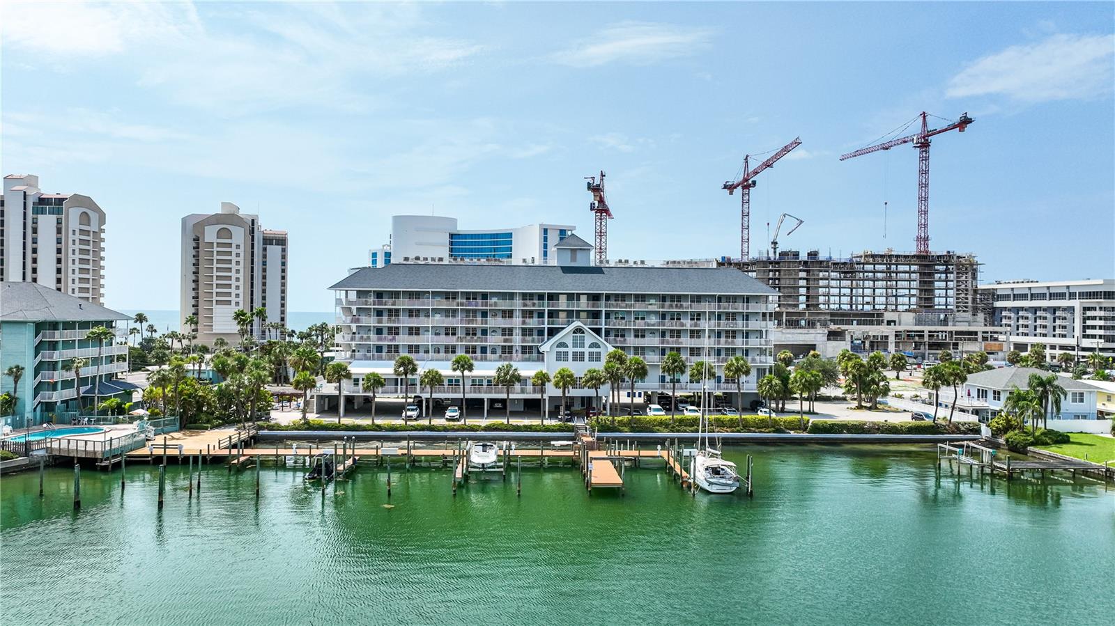 445 Hamden Drive, FL