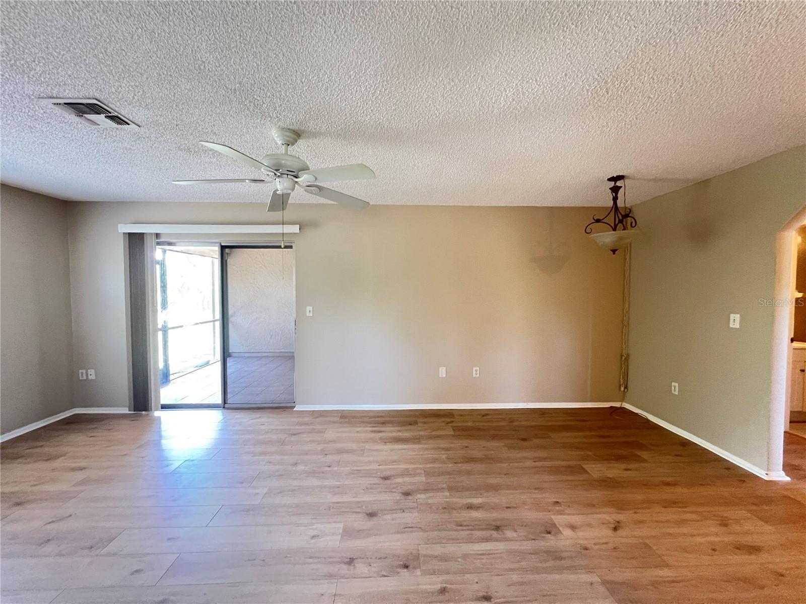25068 Harborview Road, FL