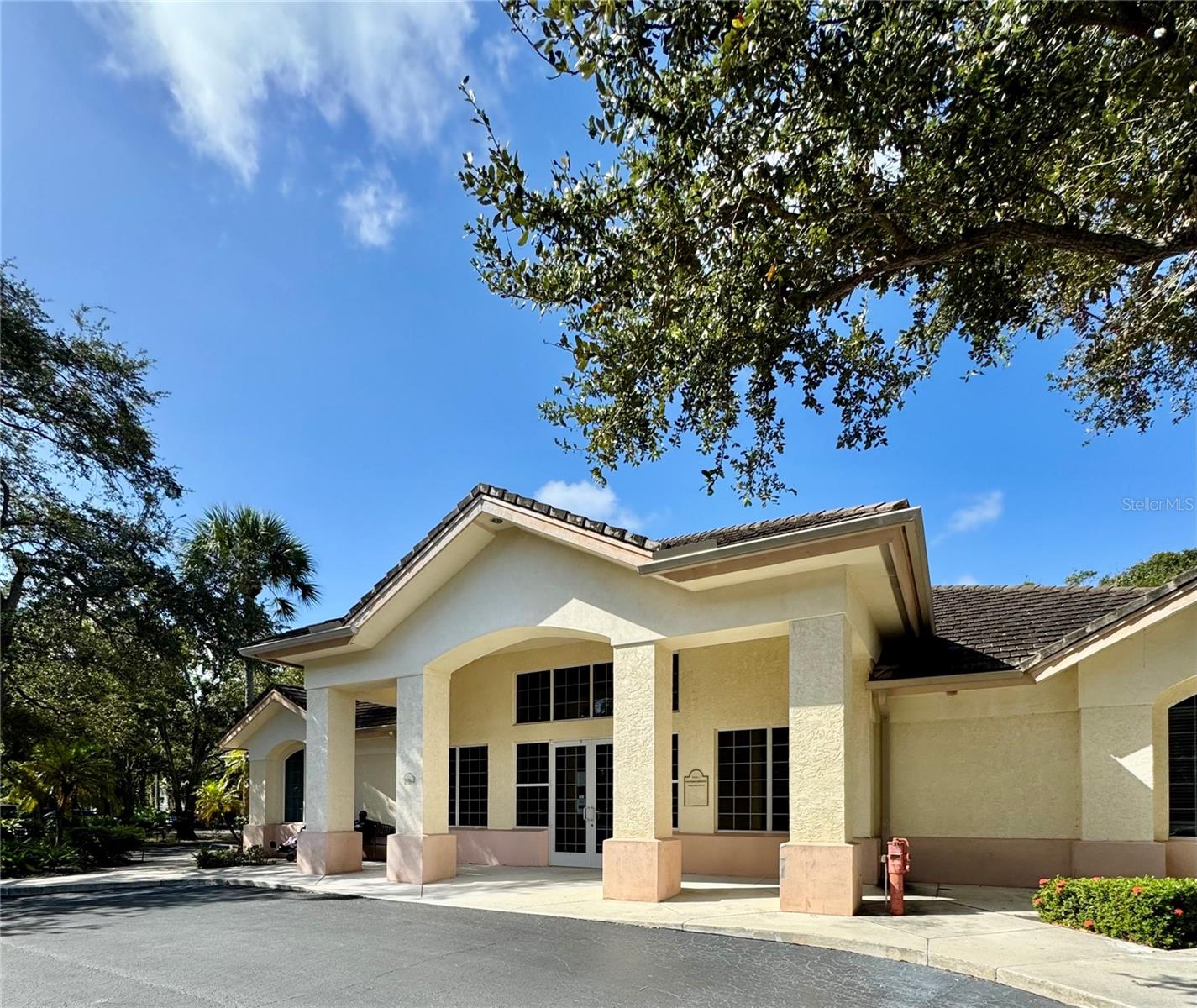 2401 Frist Boulevard, FL