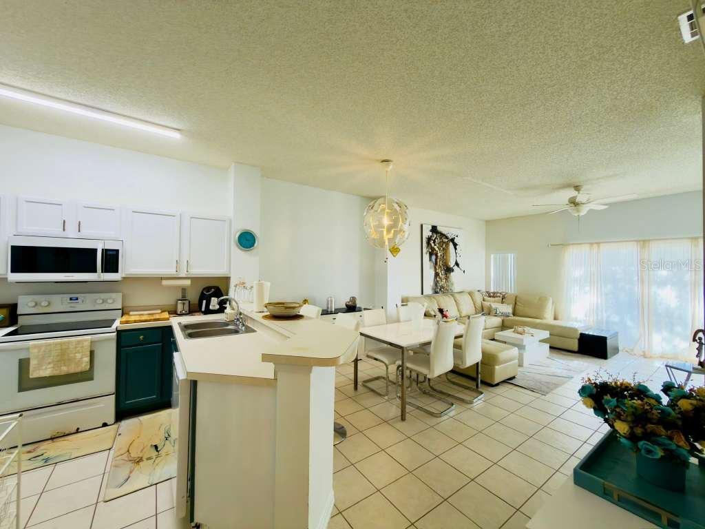 8439 Crystal Cove Loop, FL