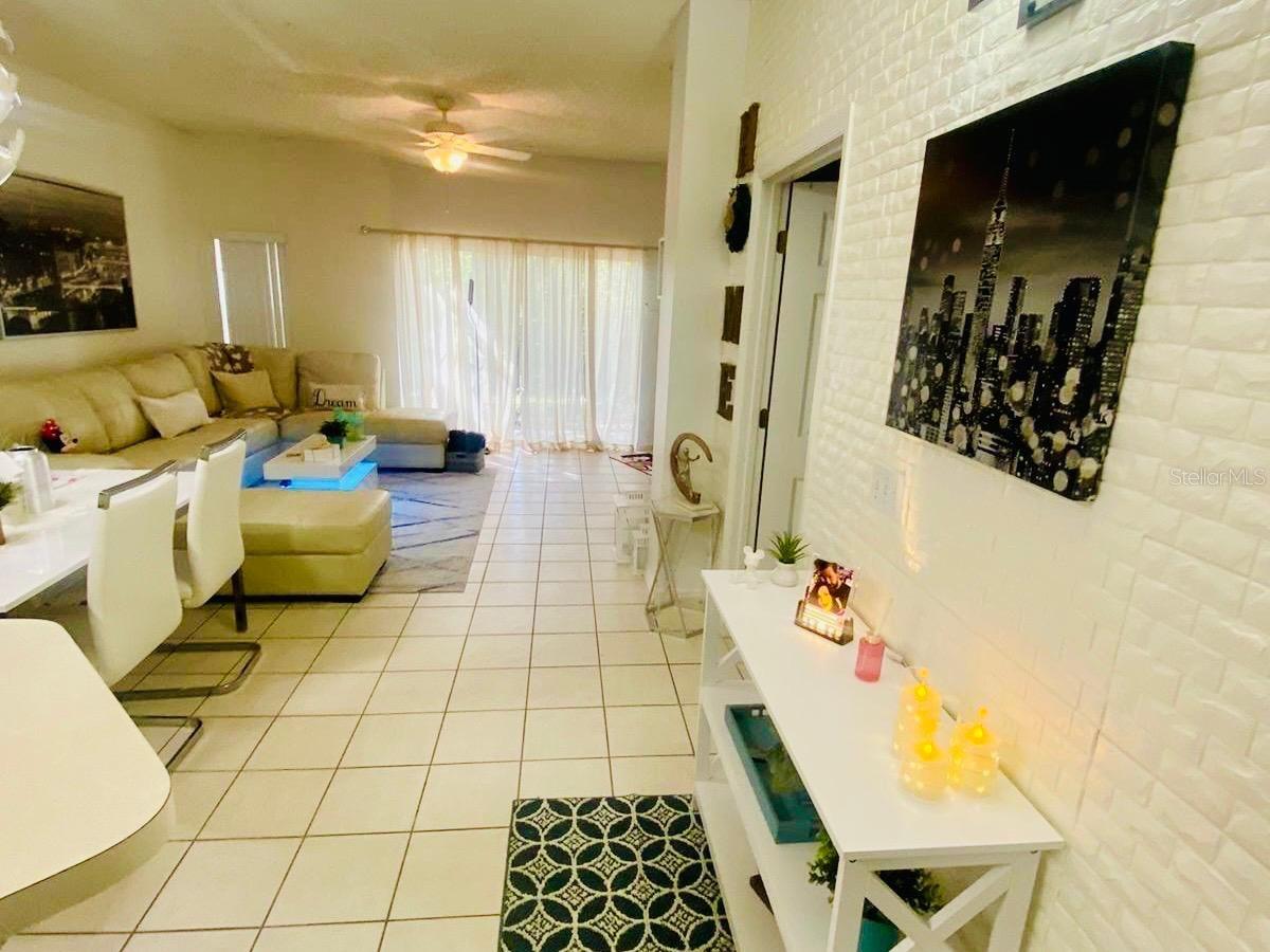 8439 Crystal Cove Loop, FL