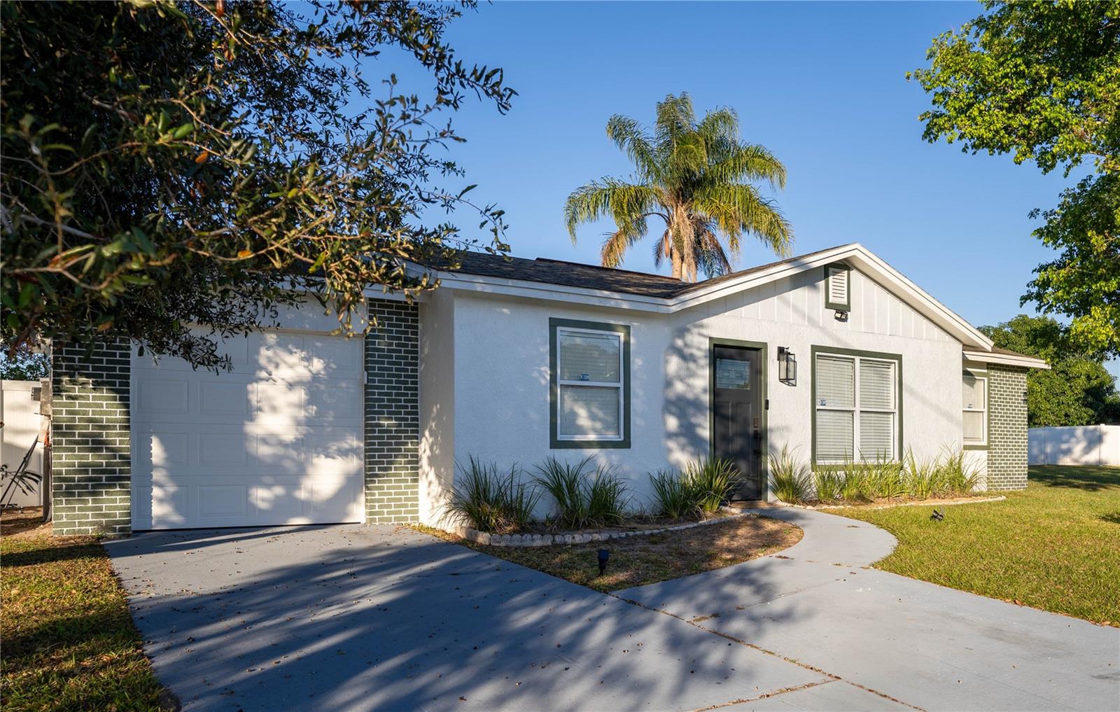 315 Lauderdale Court, FL