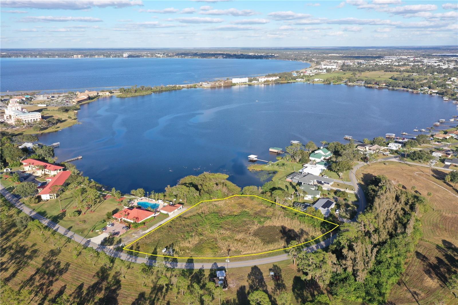 136+142 Lake Drive Boulevard, FL