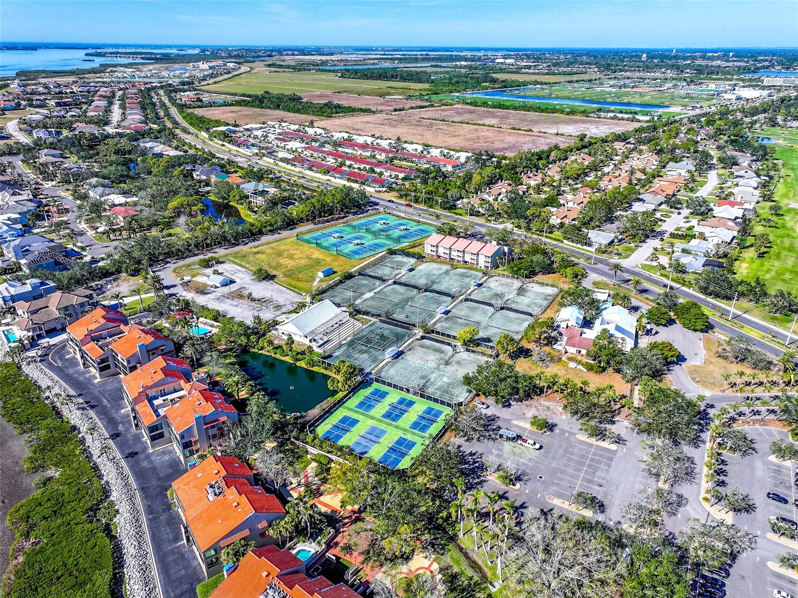 4511 Bay Club Drive, FL