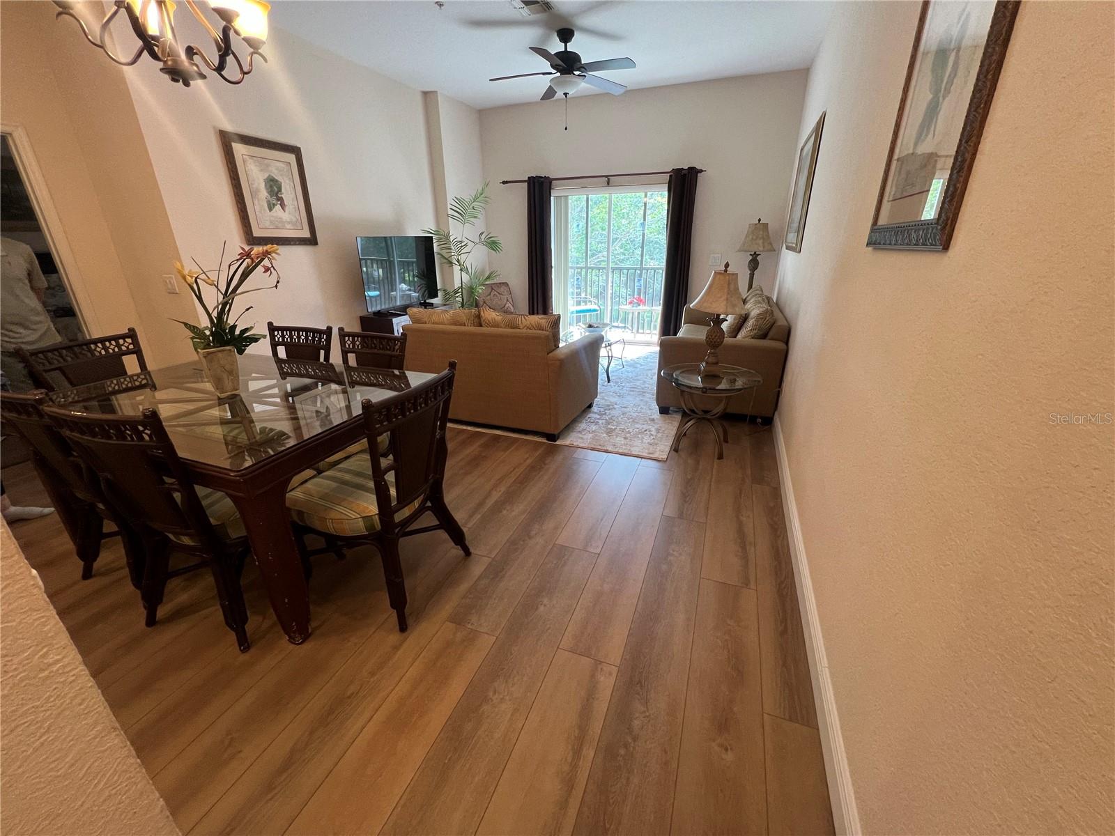 409 Lucaya Loop, FL