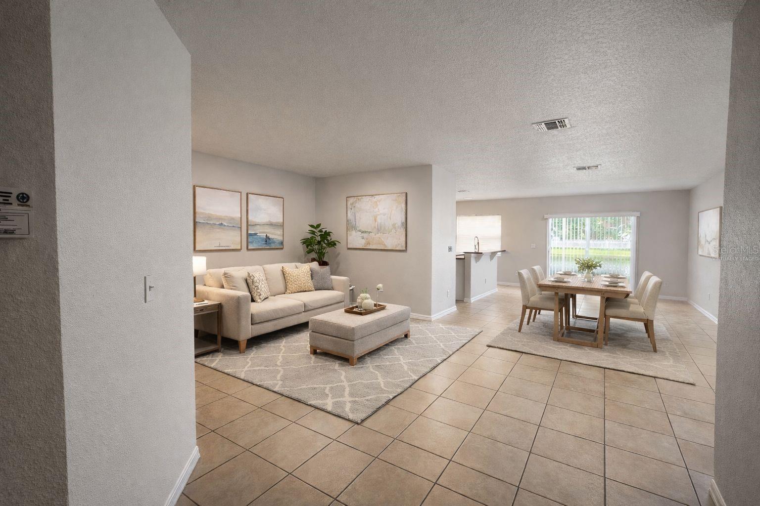 572 Cresting Oak Circle, FL