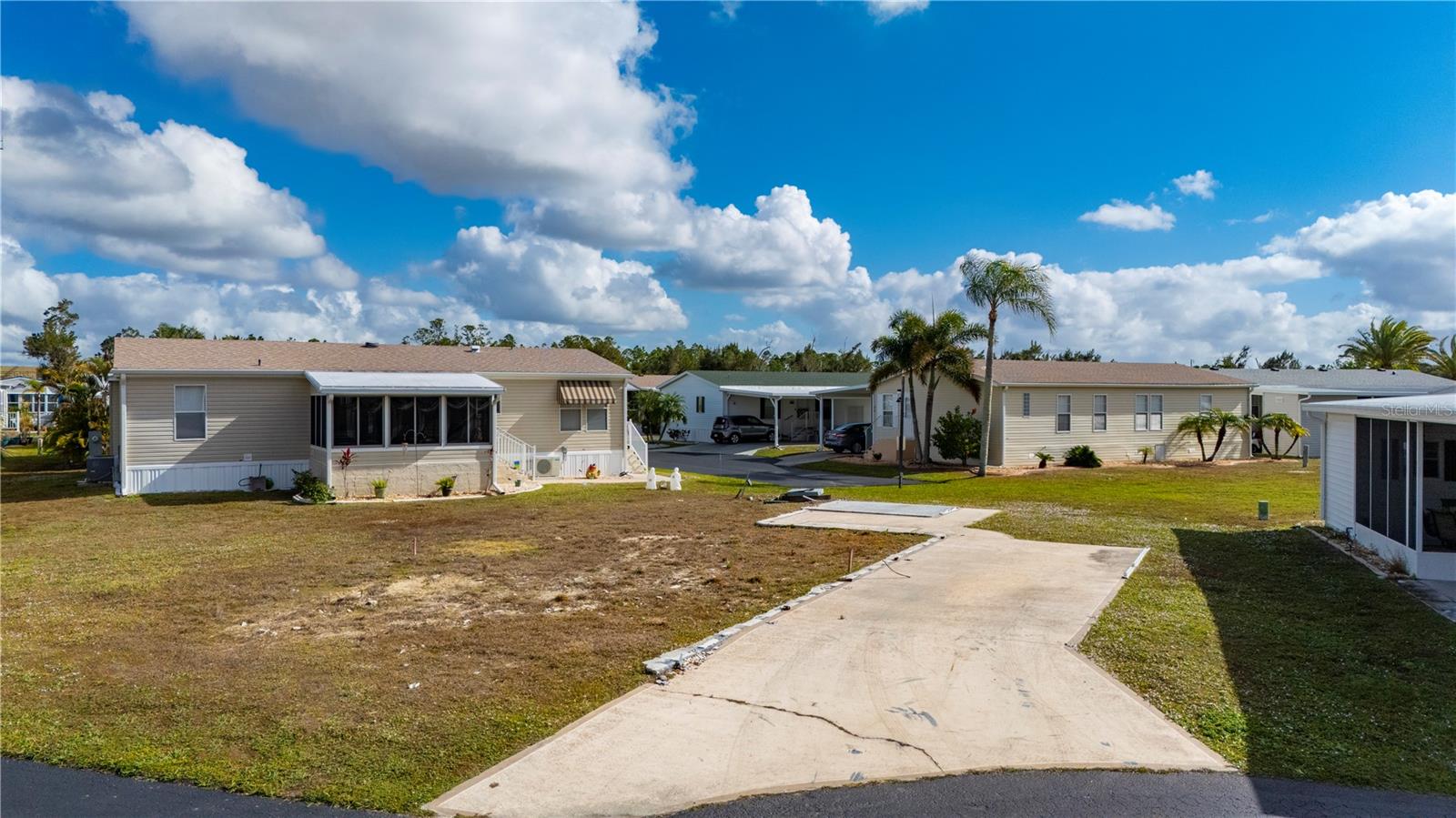 1000 Kings Highway, FL