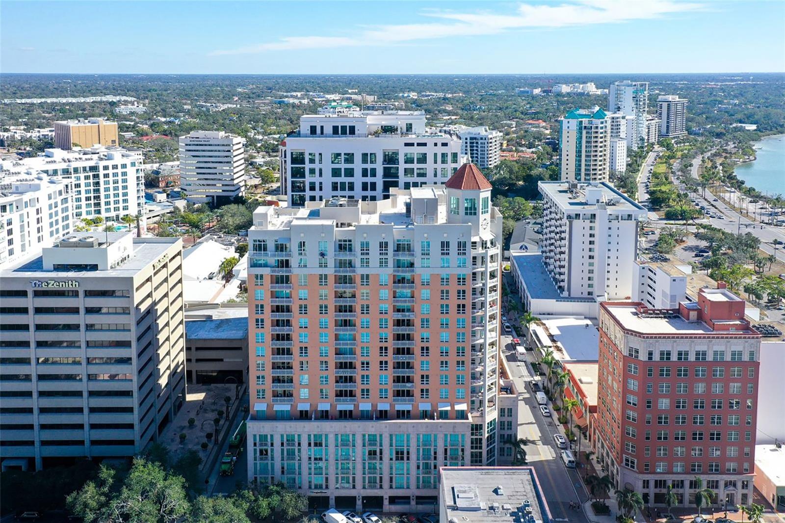 1350 Main Street, FL