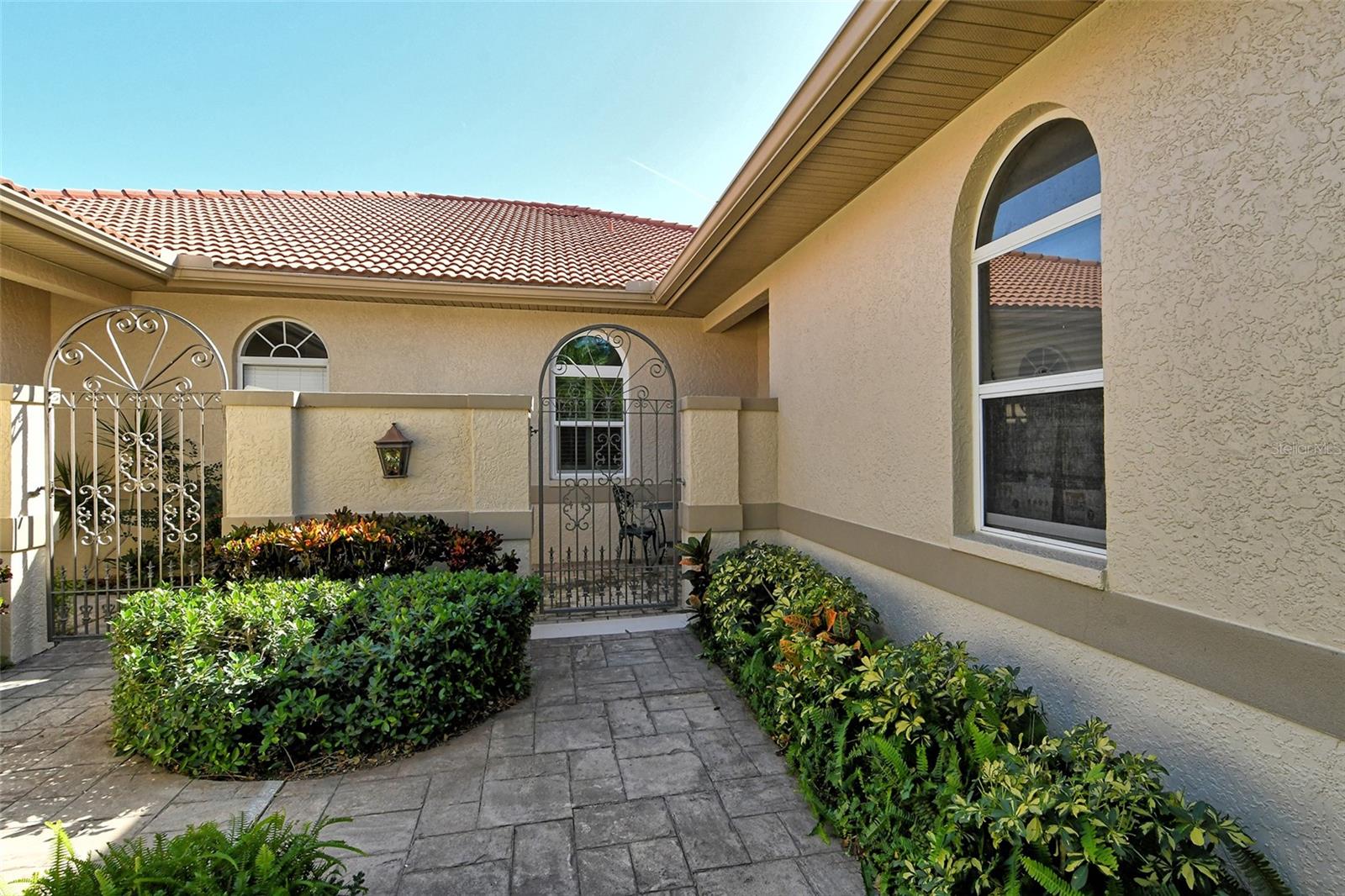 3416 Chelmsford Court, FL