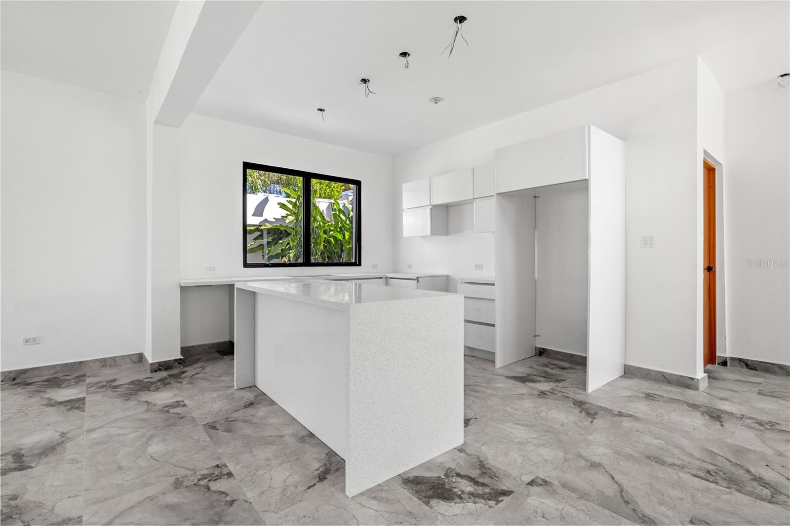2058 Cacique, PR