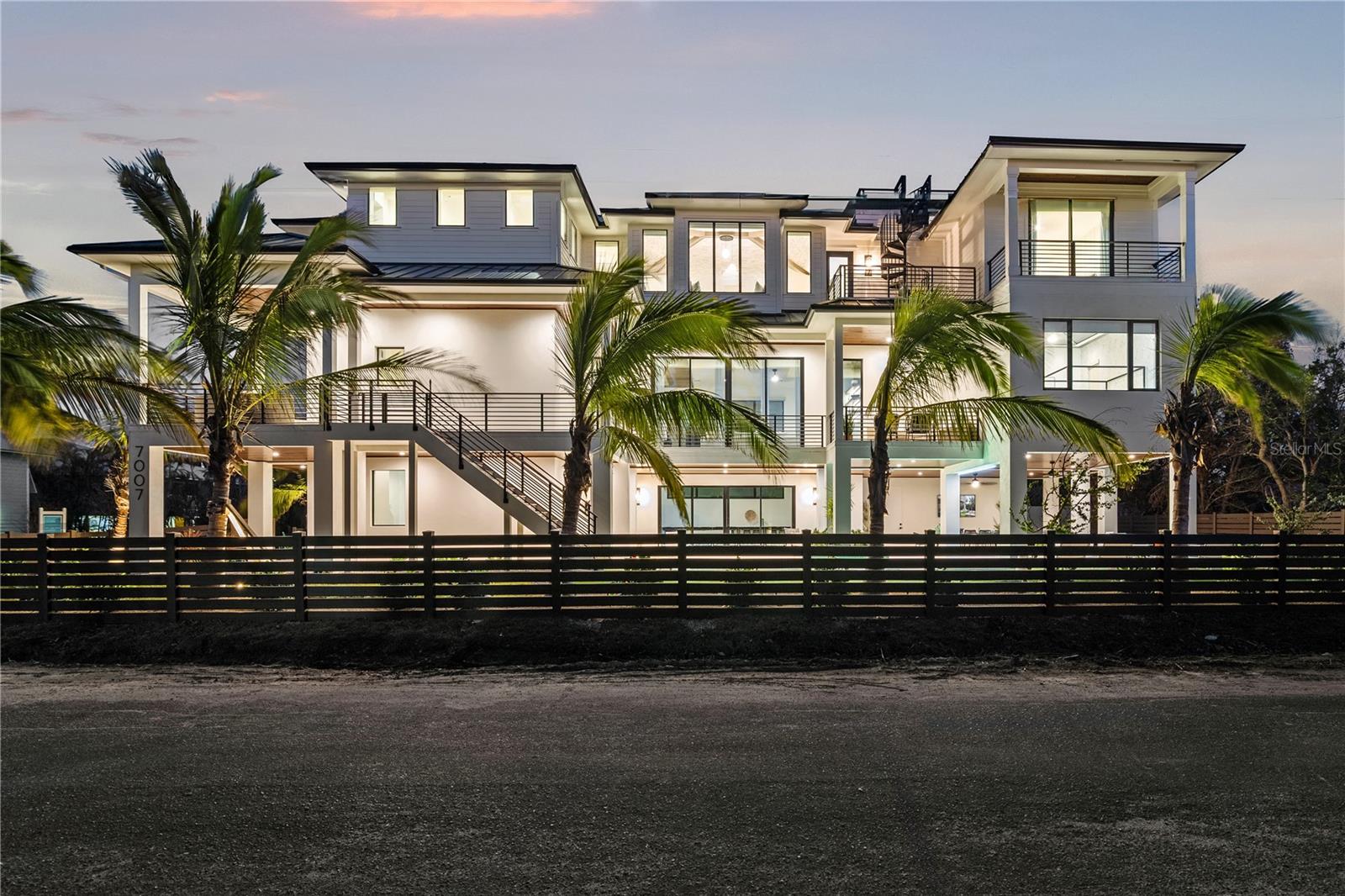 7007 Point Of Rocks Road, FL