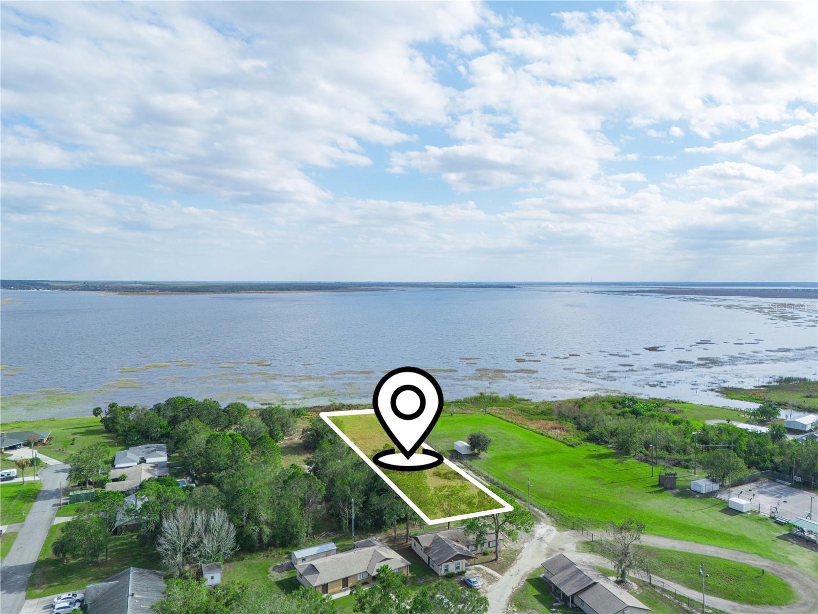 0 Lakeshore Lane, FL