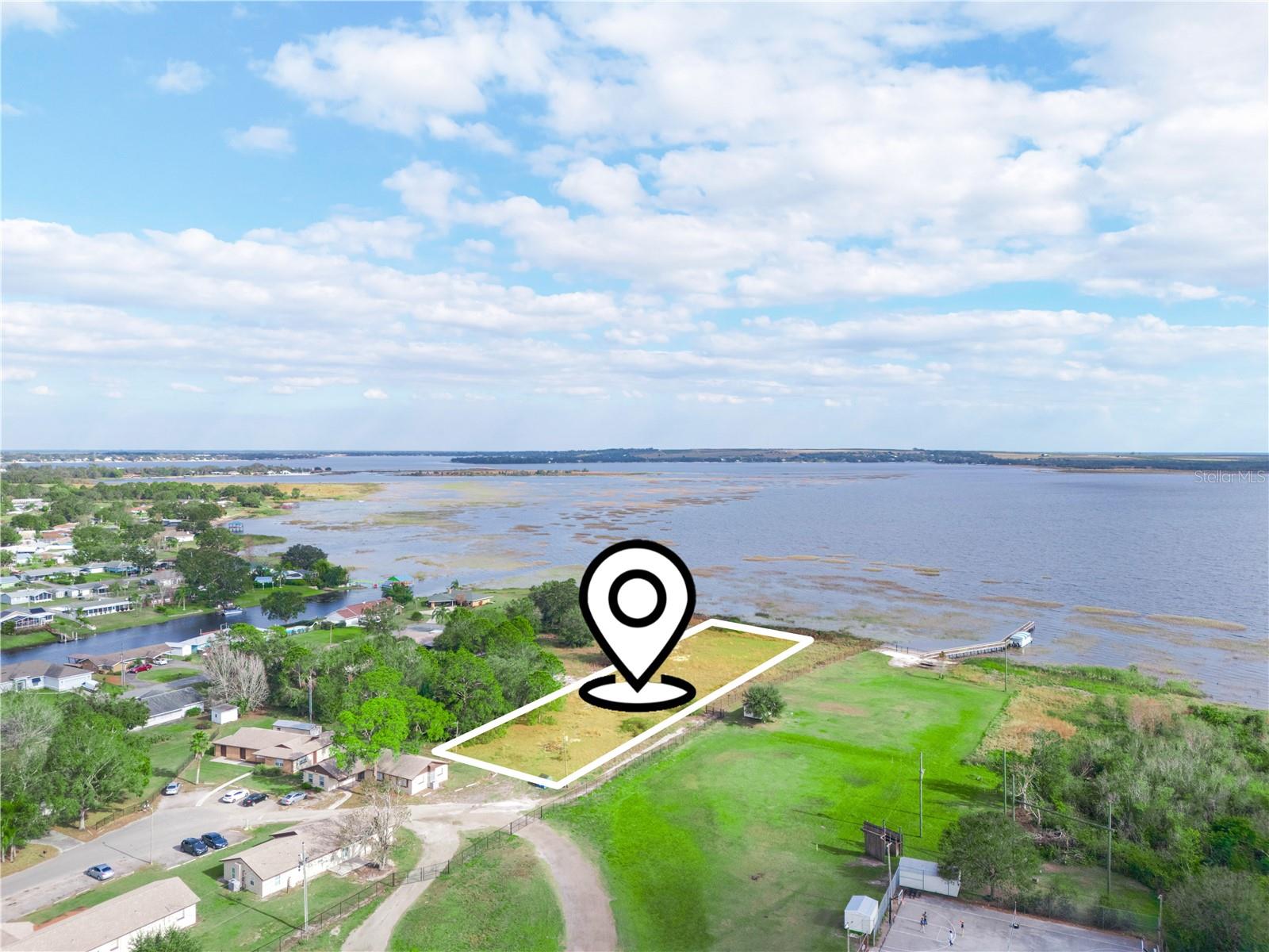 0 Lakeshore Lane, FL