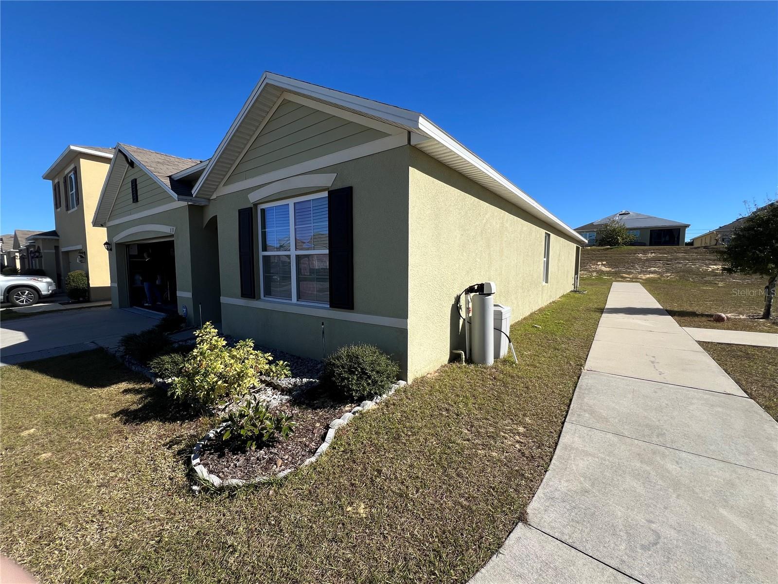 120 Panda Way, FL