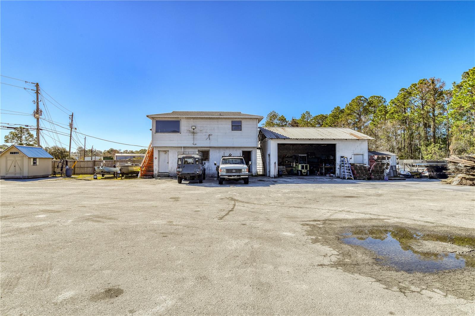 1570-1590 Northwood Drive, FL