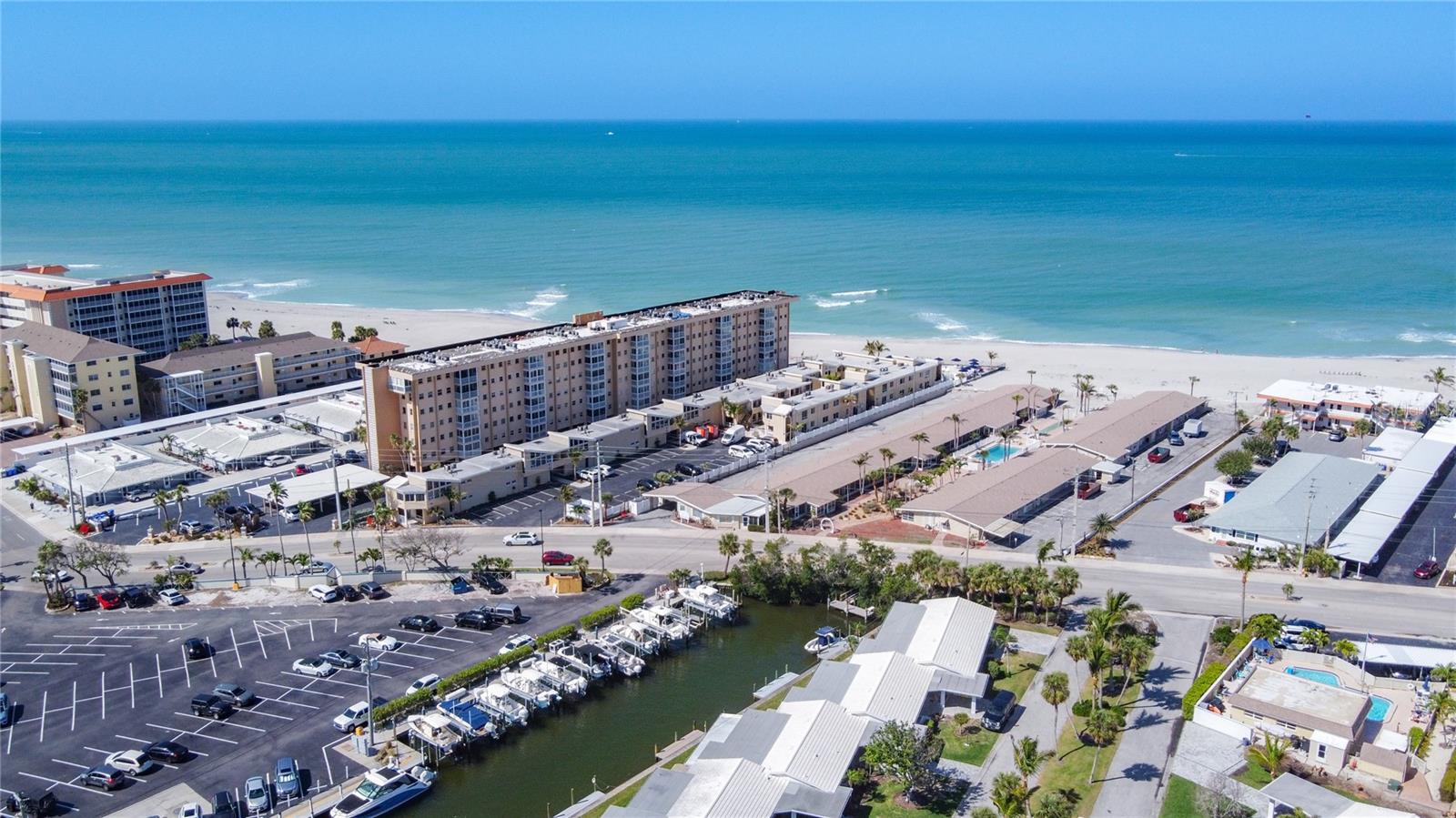1255 Tarpon Center Drive, FL