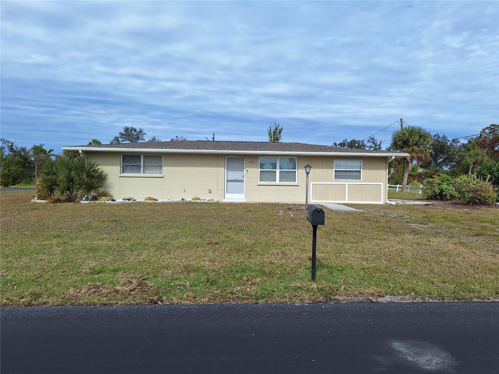 858 7th Street, FL