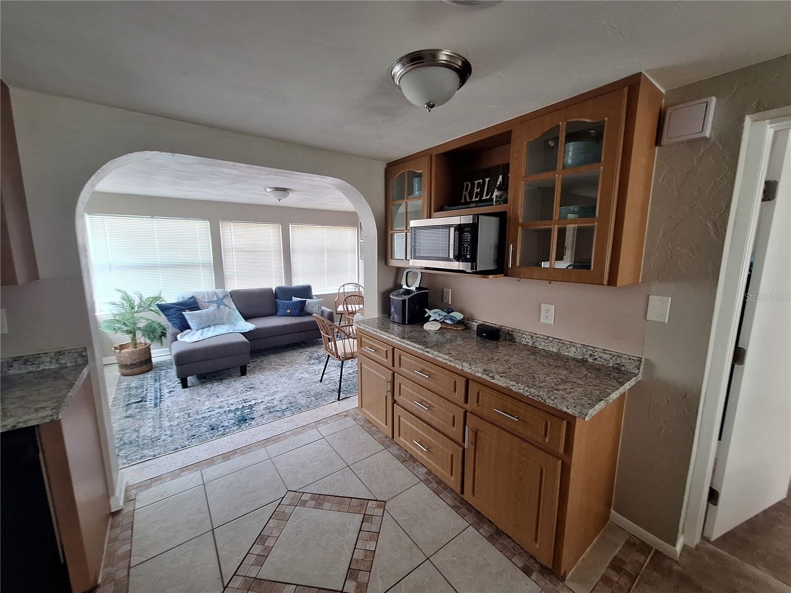 858 7th Street, FL