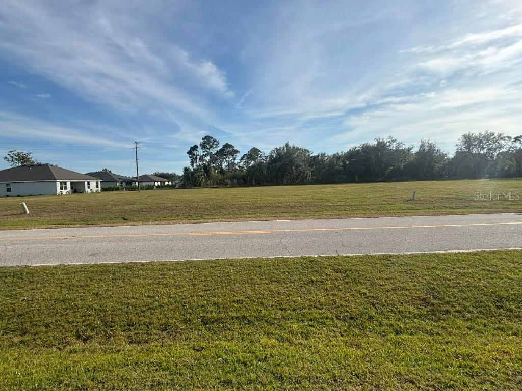 25261 Doredo Drive, FL