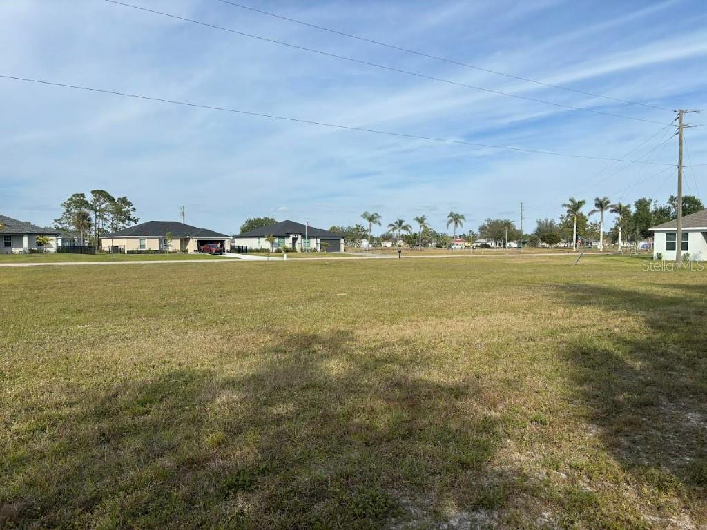 25261 Doredo Drive, FL