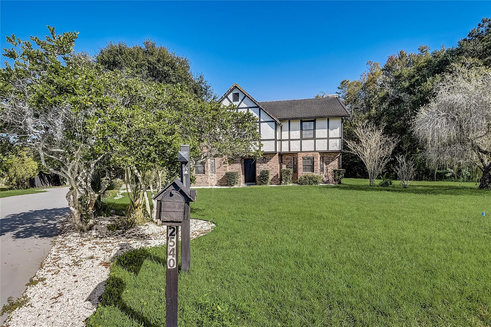 2540 Albany Drive, FL